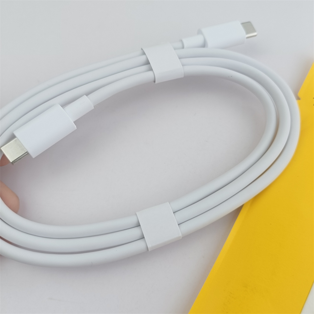 10A Supersnel opladen USB PD-k - Realme Gt 6 recensie en prijs